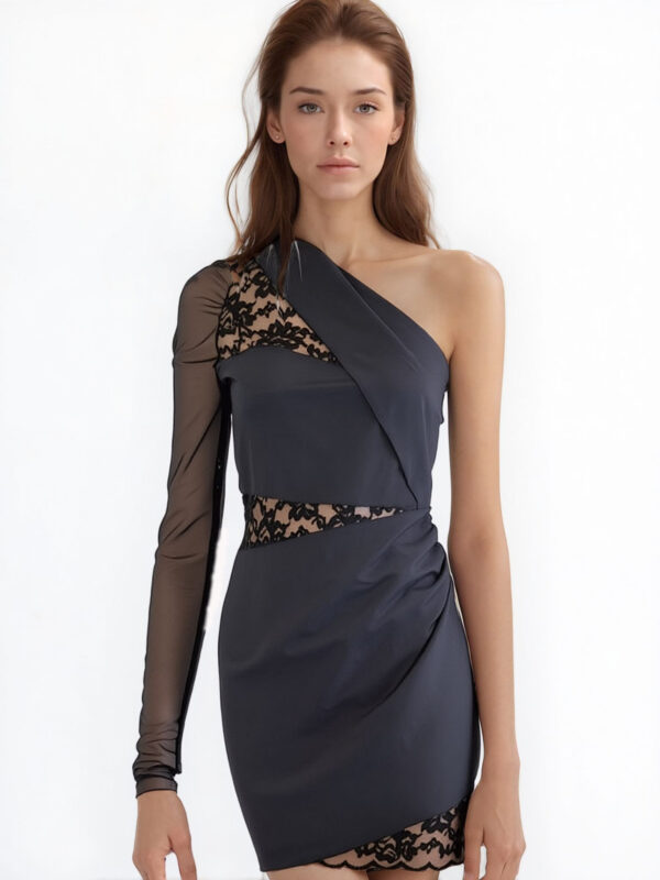 Mini Abito Asimmetrico in Tulle e Pizzo