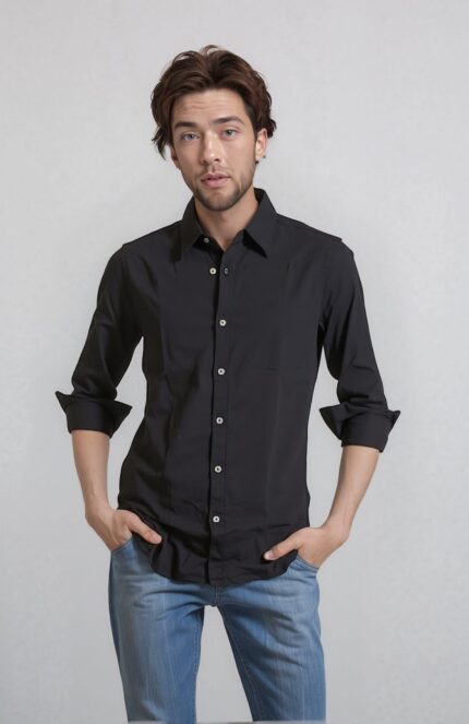 camicia da uomo nera