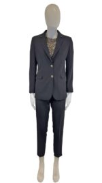 Tailleur da donna elegante - immagine 2