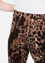 Pantaloni scampanati stampa animalier 5