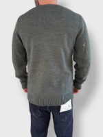 Maglione con rotture 5