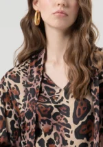 Blusa regular in fantasia animalier - immagine 3